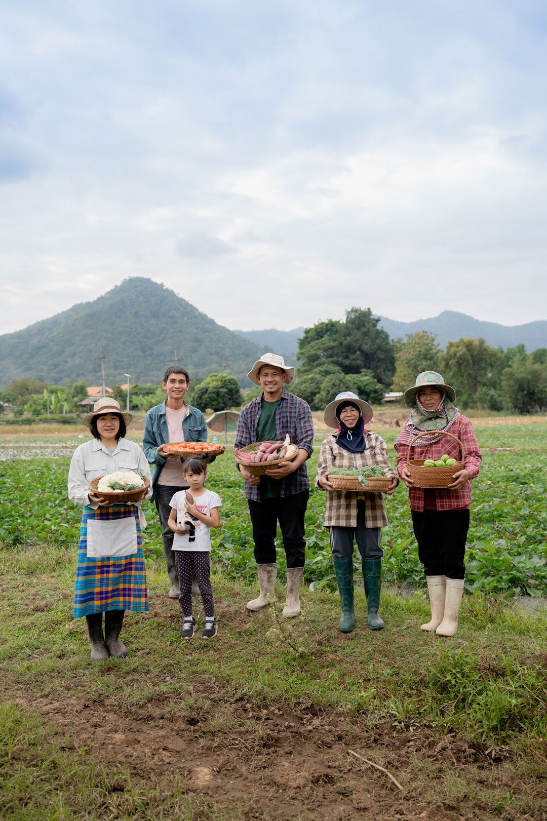 โครงการ “ชุมชนเกษตรอินทรีย์วิถีชีวิตยั่งยืนแม่ทา