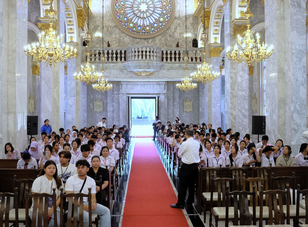 เปิดให้เข้าเยี่ยมชมความงดงาม วิจิตร ตระการตาของโบสถ์นักบุญหลุยส์ มารี เดอ มงฟอร์ต ณ ม.อัสสัมชัญ วิทยาเขตสุวรรณภูมิ 

