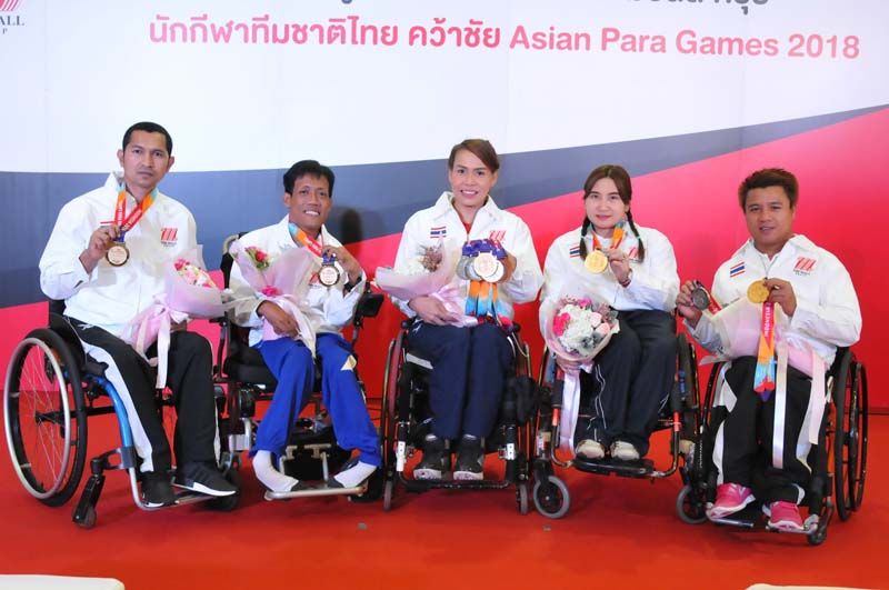 อนุรักษ์ ลาววงษ์, วิษณุ ฮวดประดิษฐ์, สายสุนีย์ จ๊ะนะ, ภัทรวดี วราฤทธิ์ดำรงกุล,วันชัย ชัยวุฒิ