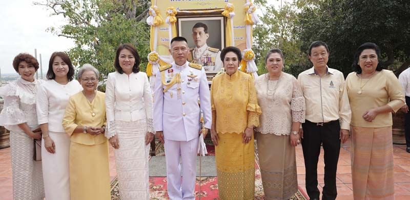 ธนิดา ธรรมนิมิต, วนัสนันทน์ ทองบุญเจริญ, พ.อ.หญิง อุษากรณ์ จันทรวงศ์, จิตรา หมีทอง พล.อ.เทพพงศ์ ทิพยจันทร์, สุมนา อภินรเศรษฐ์, ราชตี สิงหศิวานนท์, สมนึก งามนิธิพร, ปัทมาวดี สิงหศิวานนท์