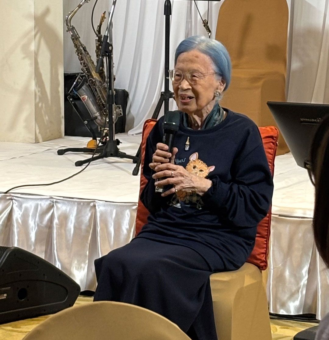 ท่านผู้หญิงวิลาวัณย์ วีรานุวัตติ์ ให้เกียรติกล่าวแสดงความยินดี