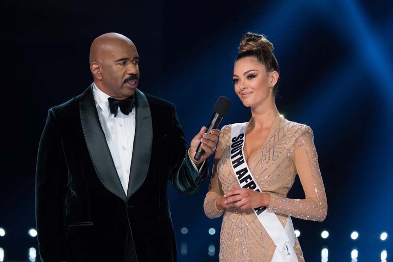 Steve Harvey พิธีกรคู่เวทีนางงามคนเดิม