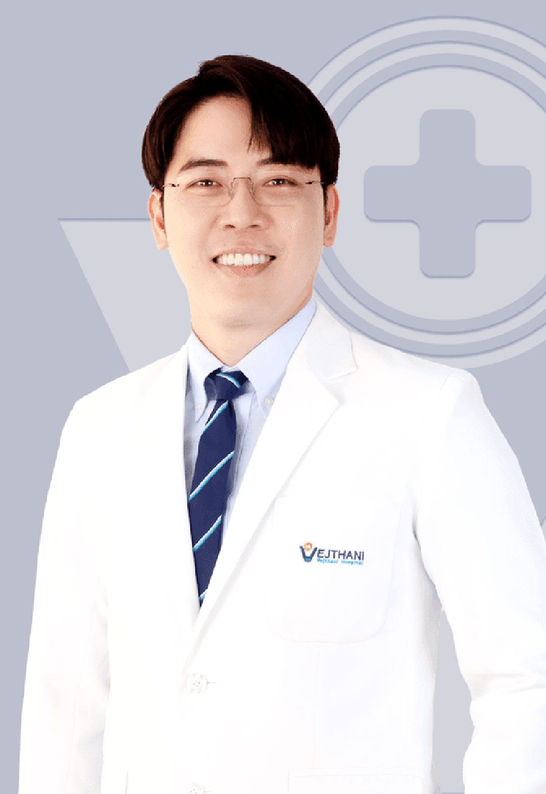 นพ. ศิวัตม์ เสรีโรดม ศัลยแพทย์ตกแต่ง 