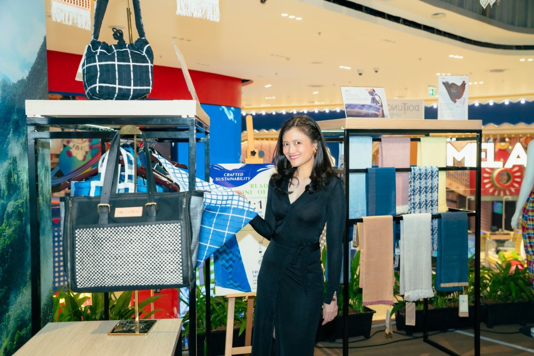 จิราภรณ์ อังคเศกวิไล