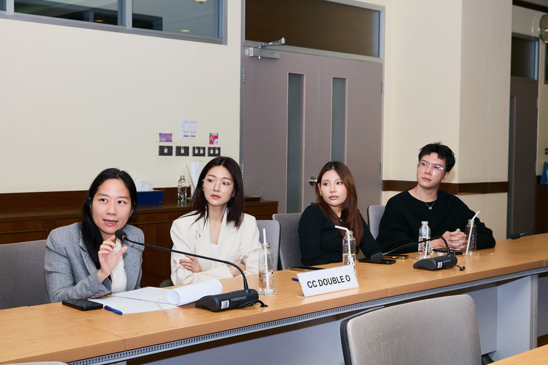 กรรมการตัวแทนจากแบรนด์ CC Double O ร่วมตัดสินผลงาน