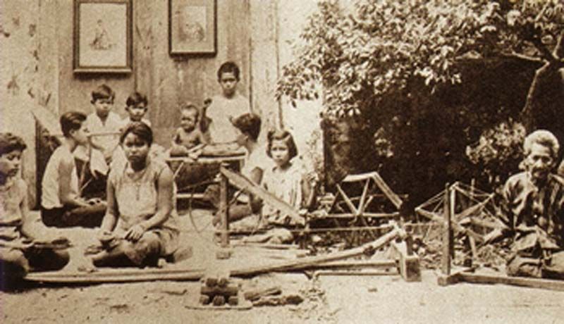 งานฝีมือสตรี