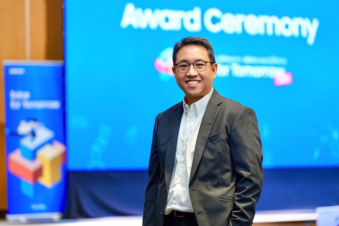 สิทธิโชค นพชินบุตร