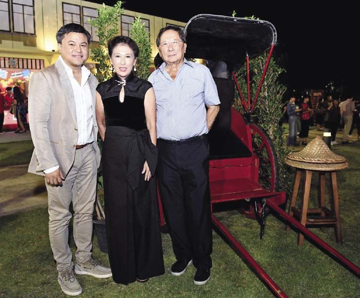 สุจินต์-รุจิราภรณ์ หวั่งหลี กับผู้กำกับคนเก่ง บอย-ถกลเกียรติ วีรวรรณ