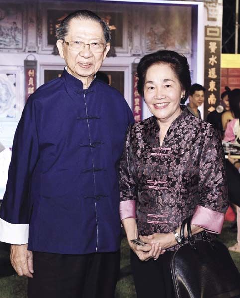 สุชาติ-ลาวัลย์ หวั่งหลี