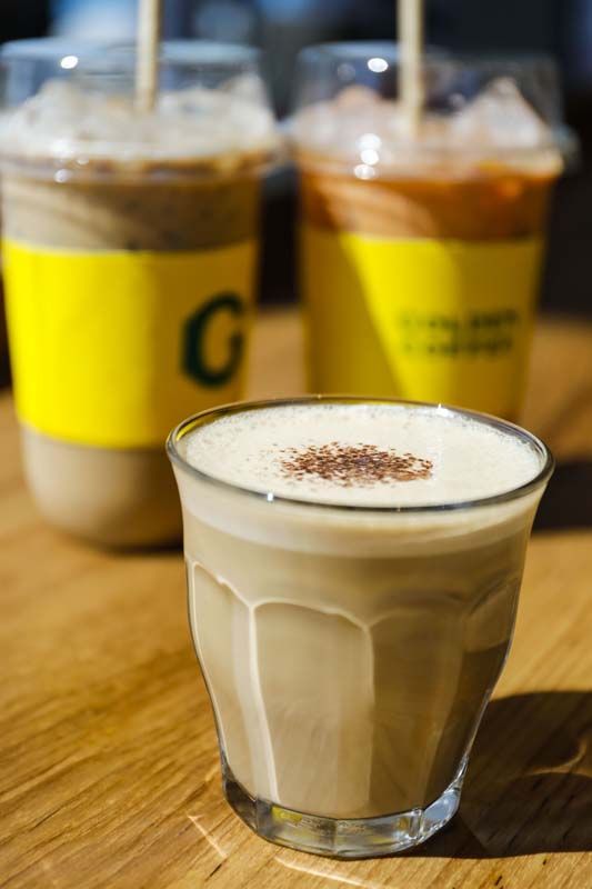 หนึ่งในเมนูซิกเนเจอร์ของ Golden Coffee