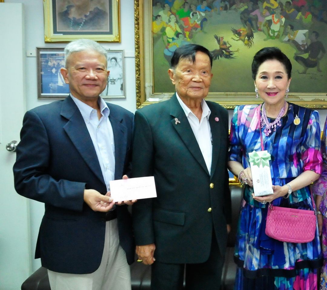 ดร.ศรีภูมิ ศุขเนตร คอลัมนิสต์แนวหน้า ร่วมแสดงความยินดี