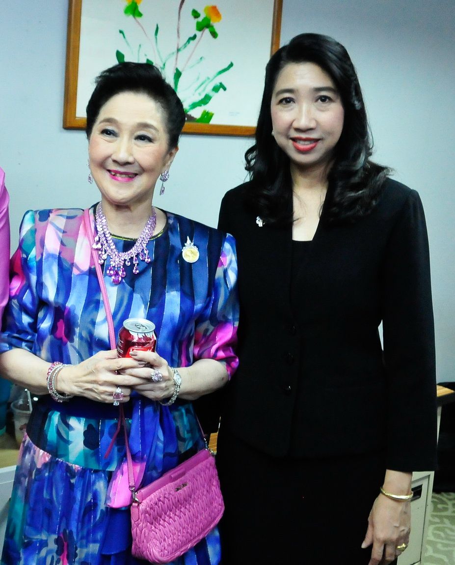 นิชา หิรัญบูรณะ ธุวธรรม