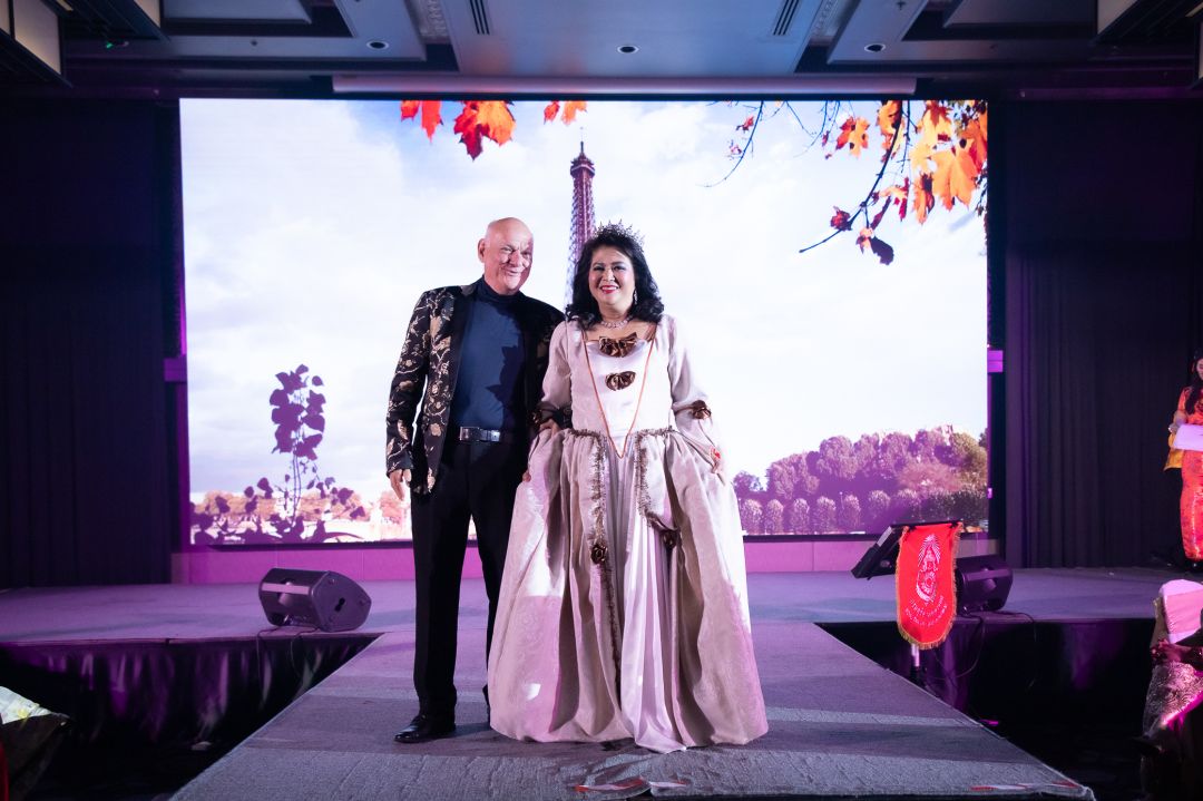 Mr.Andres และ ดร.ภัทรรินทร์ ลือกาญจนวนิช แฟชั่นย้อนยุคจากยุโรป