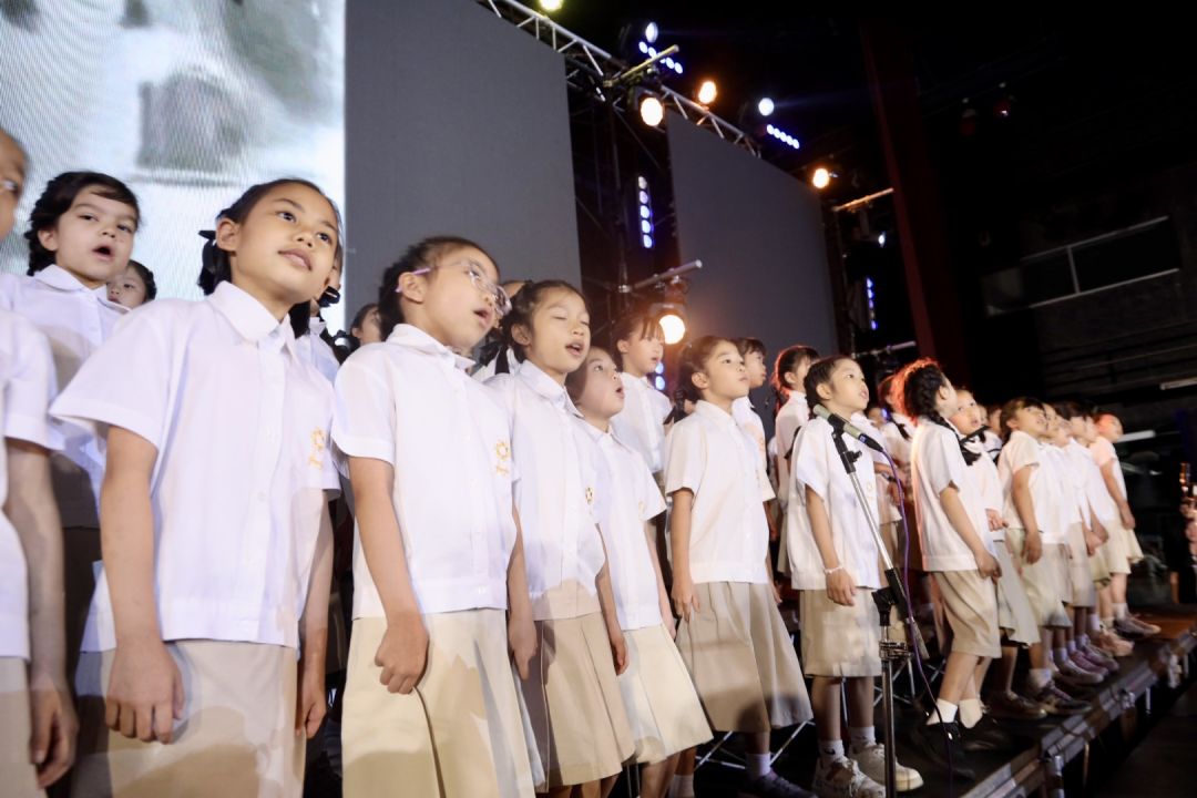 ขอบคุณภาพ : โรงเรียนรุ่งอรุณ Roong Aroon school