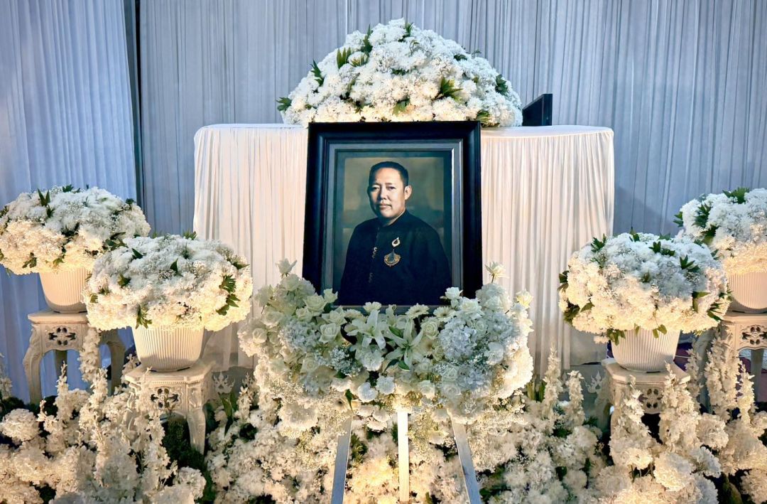 ขอบคุณภาพ : ตามติด ชีวิต อ.เฉลิมชัย โฆษิตพิพัฒน์