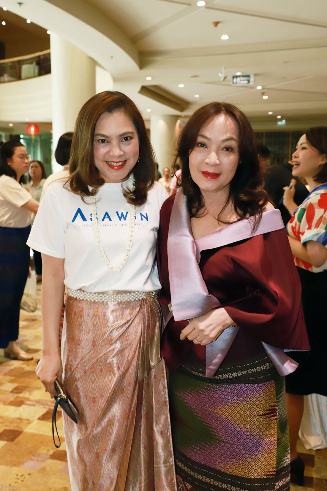 นาถวีณา ล้อมทรัพย์ - วราภรณ์ โพธิกุดสัย