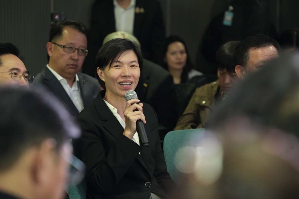 อ.กานดา ผอ.บพข