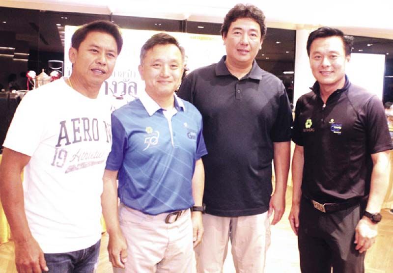ผรณเดช พูนศิริวงศ์, อนันตเดช พงษ์พันธุ์ และ จักริน แต้ไพสิฐพงษ์
รองกก.ผจญ.อาวุโสธุรกิจไก่ เครือเบทาโกร


