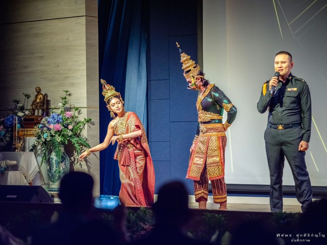 ลำนำตรีเสน่หาแห่งรามเกียรติ์ เพลงตัวร้ายที่รักเธอ โดย ร.ต.เชิดศักดิ์ ฤทธิกรกูล นักแสดง ชยพล บุญรักษา - ทศกัณฐ์, 
ภูริดา มีภูมิรู้ -นางสีดา
