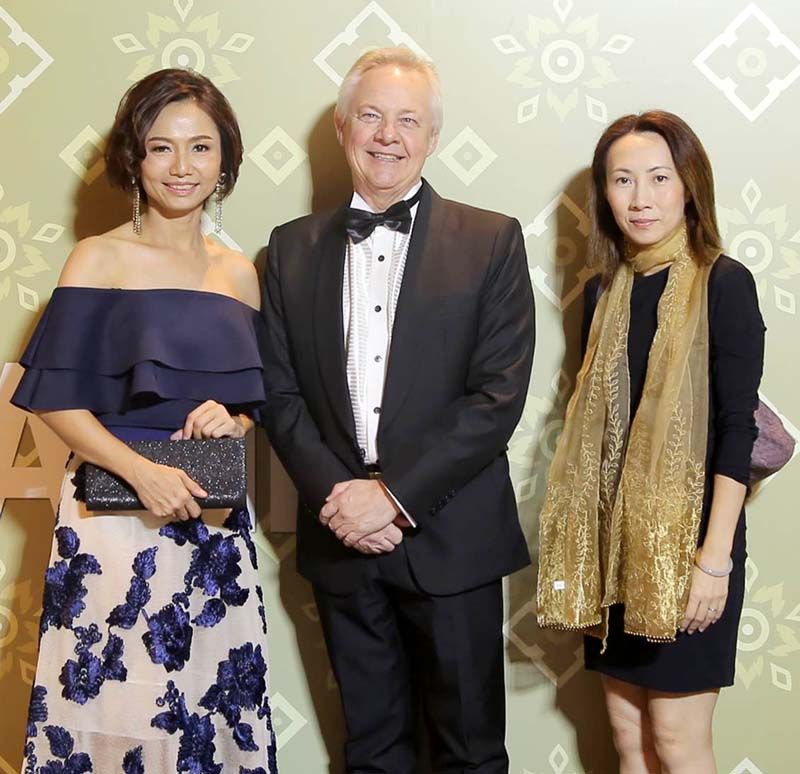 พรพรรณ มธุรพจนากุล, Mr. Nick Rodd :McDonald’s Asia Business Unit และ Ms. Vivien Lueng : McDonald’s Asia Business Unit
