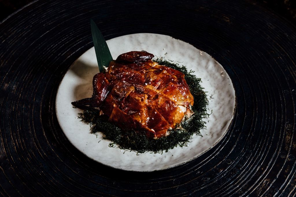 Roasted Shredded Chicken, Black Truffle (ไก่ฉีกอบซอสทรัฟเฟิล)