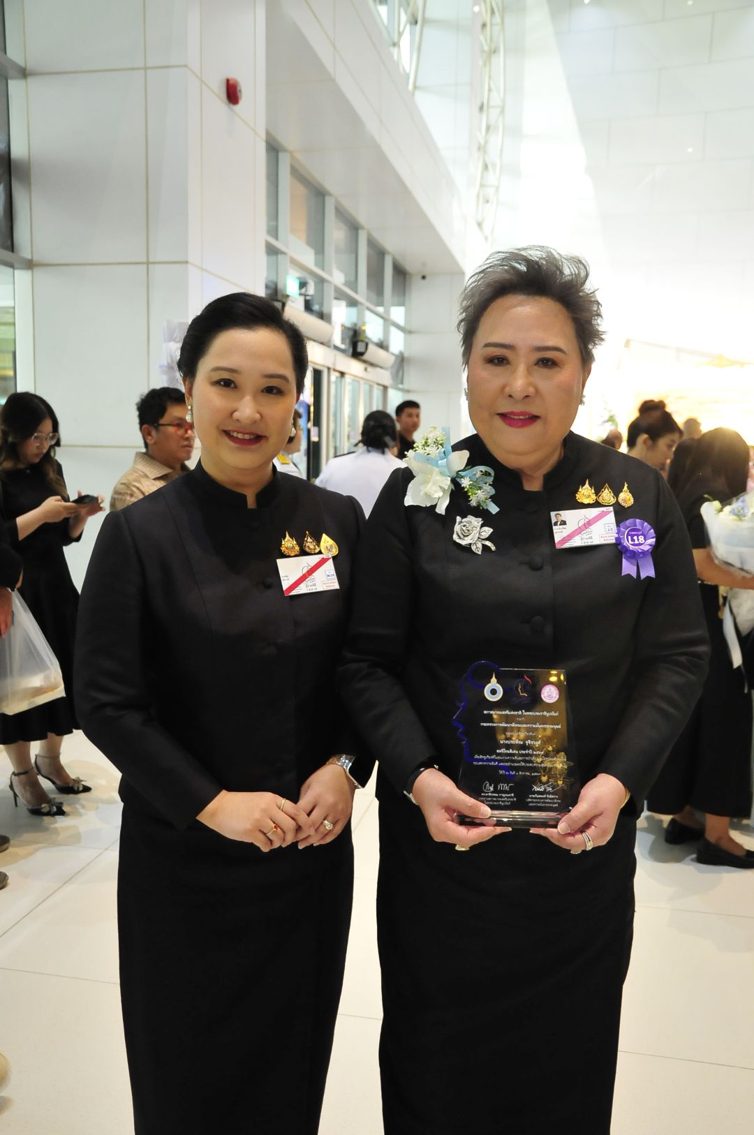 . ประพิณ รุจิรวงศ์ สตรีไทยดีเด่น 2569 มีลูกสาว นลิน รุจิรวงศ์ ร่วมยินดี