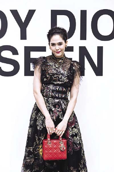 อารยา เอ ฮาร์เก็ต