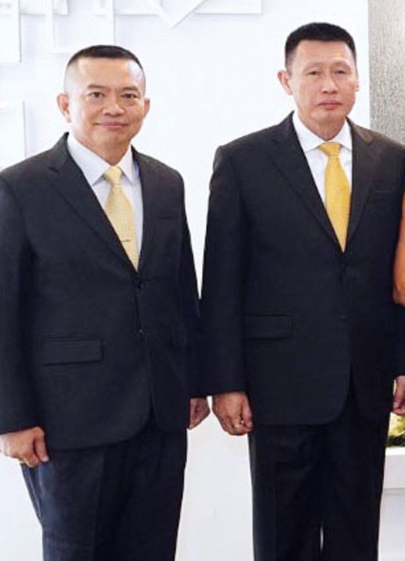 
พล.ท.เถลิงศักดิ์ พูลสุวรรณ และ
พล.อ.เทพพงศ์ ทิพยจันทร์