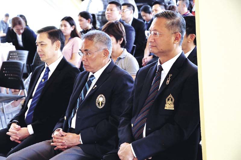 ปิยะชนก ลิมปะพันธุ์ และแขกผู้มีเกียรติ