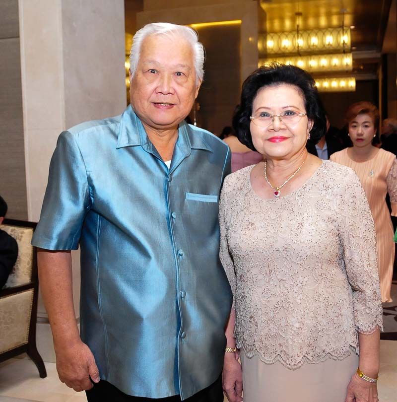 ดร.สันติภาพ-สุมาลี เตชะวณิช
