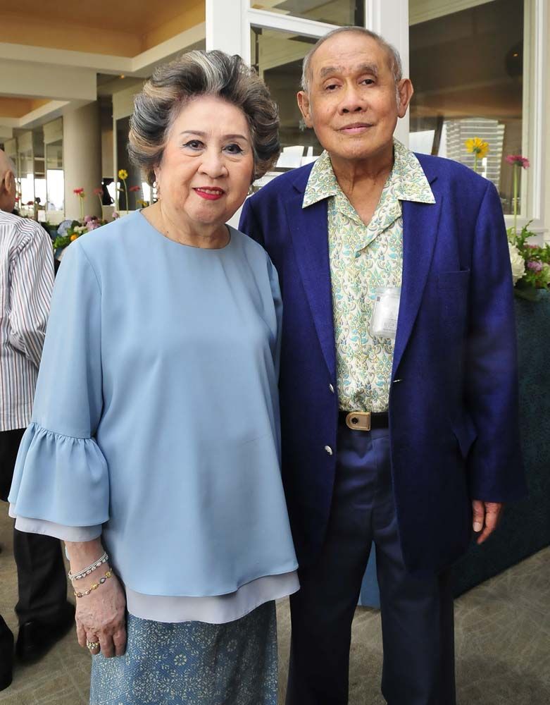 ฉลองวันเกิดครบรอบ 84 ปี “ทิพย์รักษ์ สุขุม” มีศรีภรรยา ภควดี สุขุม เคียงข้างอย่างอบอุ่น