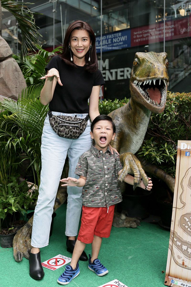 รวิวัลย์ ทานาก้า และน้องอาคิระ 