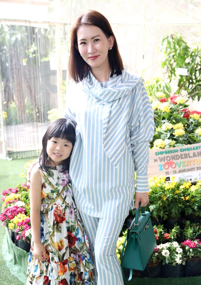 กฤษชนก ปัทมสัตยาสนธิ
มาพร้อมลูกสาว “น้องฟีน่า”