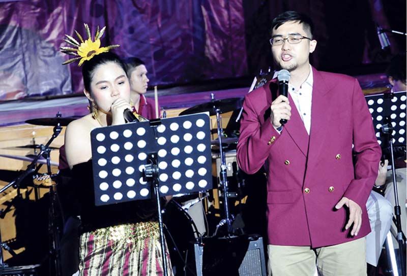 ฟีทเจอริ่งเพลงไทย-จีน