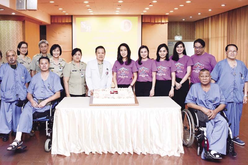 ส่งกำลังใจให้ผู้ป่วยและบุคลากรที่โรงพยาบาลทหารผ่านศึก