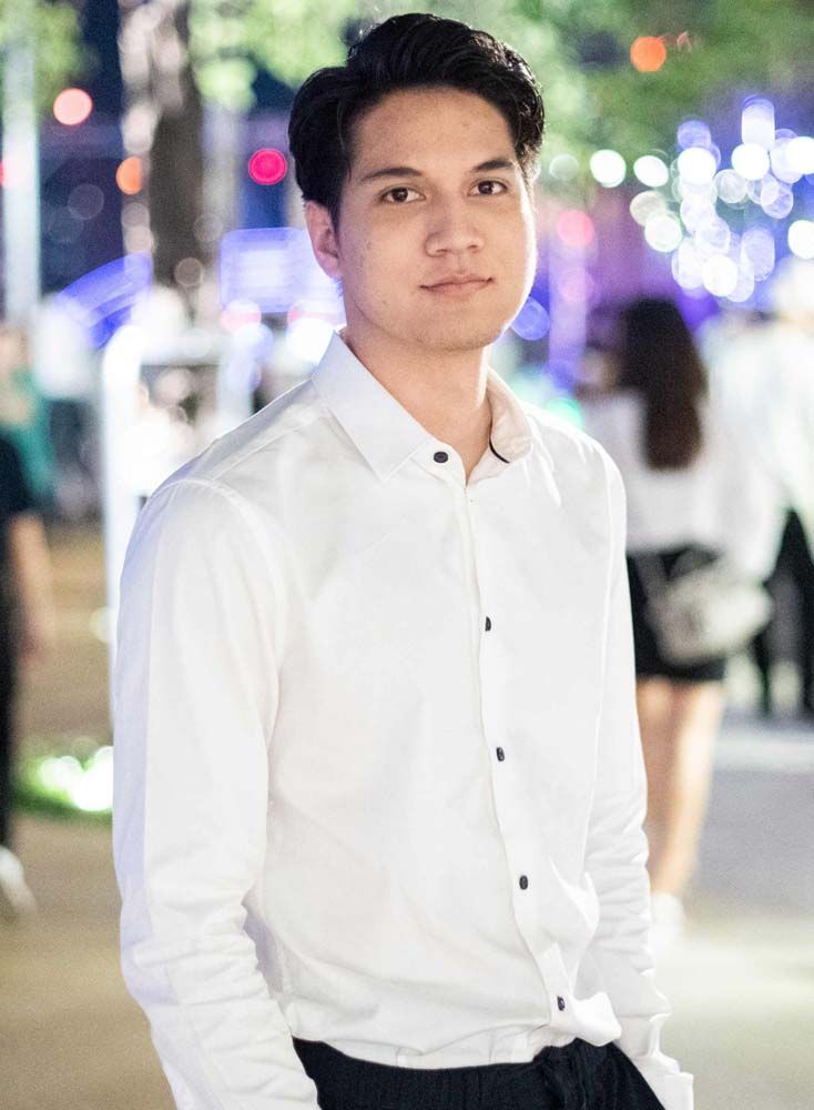 ม.ล.อธิฉัตร ฉัตรชัย