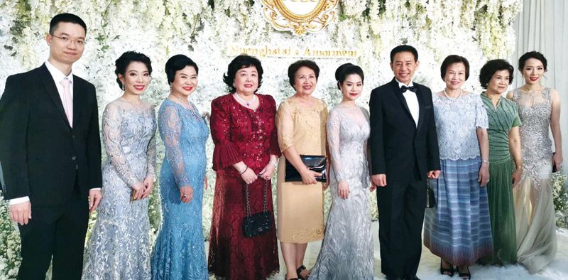 แขกผู้มีเกียรติมาร่วมอวยพร