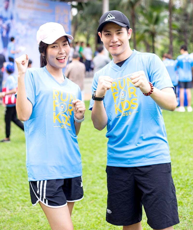 น้องพลอยใส-ธัญลักษณ์ โชคธนาเดช และ น้องโฟกัส-กิตติคุณ คำเพราะ ศิลปิน AF12