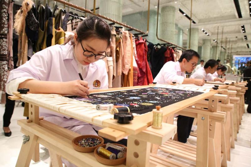 บรรยากาศภายในร้าน SIRIVANNAVARI