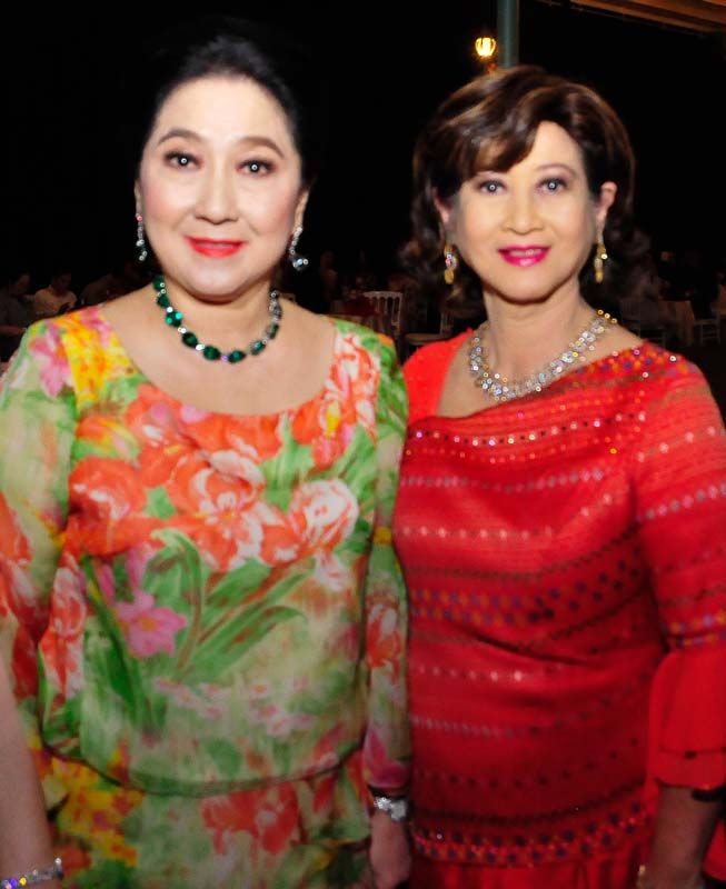 ผาณิต พูนศิริวงศ์ และ โสมรพี ศรีประเสริฐ