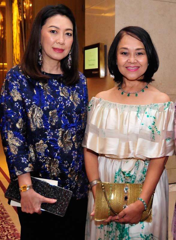 รัตนา ชวนะนันท์, นิรัชฎา พงษ์โสภณ

