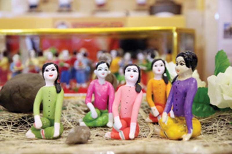 เวิร์กช็อปปั้นตุ๊กตาชาววังแบบมืออาชีพ