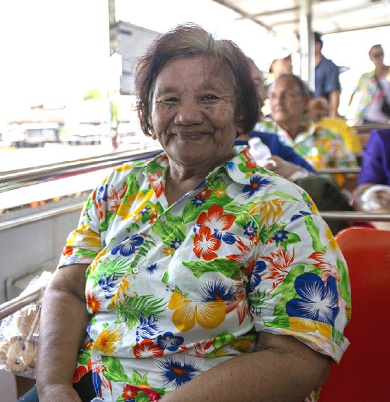 คุณยายมนอารี จั่นฮวบ อายุ 72 ปี

