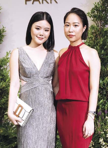 ณัชชา ธนากิจอำนวย และ ภัทรพรรณ สาลีรัฐวิภาค
