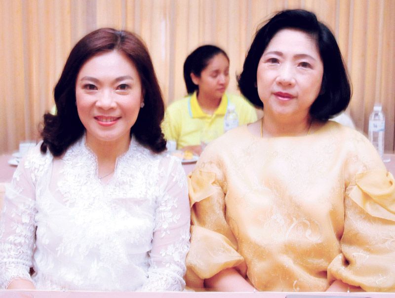 นิรัชรา ศิริอำพันธ์กุล กับ จิราพร กาญจนพิทักษ์