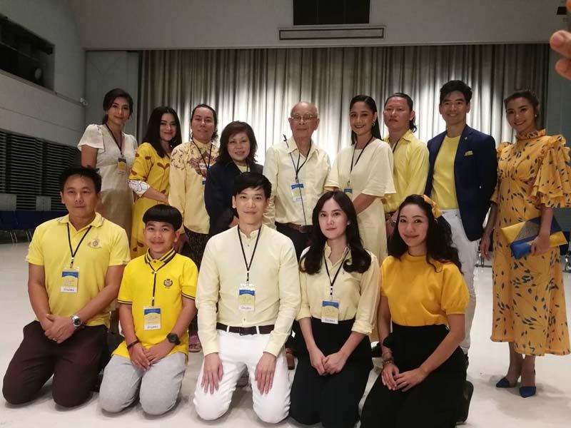 นักแสดงในสวนฝัน

