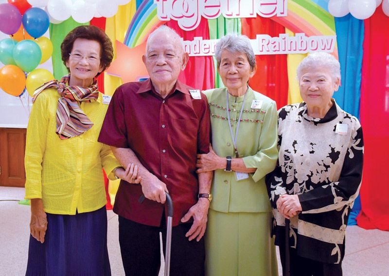 อ.สาลินี วีรเธียร, อ.สรจักร กาญจนนันท์, จวบบุญ รักมนุษย์ และ พิมพิกา สกุลกัน