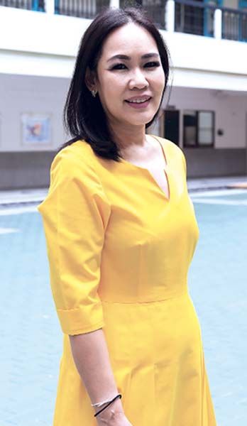 สุดถนอม กรรณสูต นายกสมาคมนักเรียนเก่ามาแตร์ฯ

