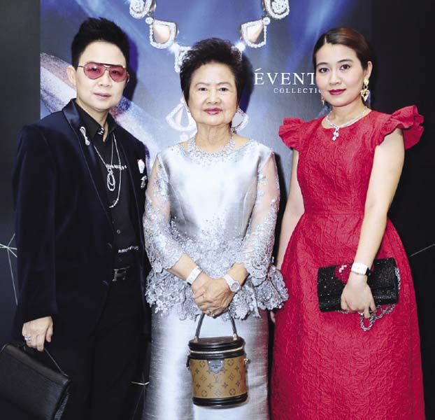 นุชนาถ ระวีแสงสูรย์, บุศนีย์ แซ่เตียว, วาทินี พรมวงศ์