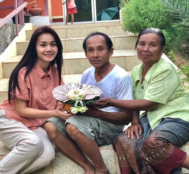 คุณพ่อและคุณแม่น่ารักสุดๆ